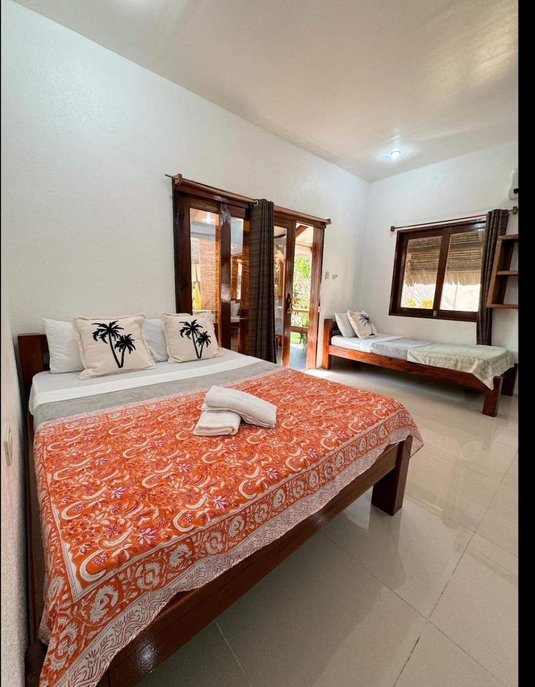 Casa De Loren Family Room General Luna (Surigao del Norte) Exterior foto